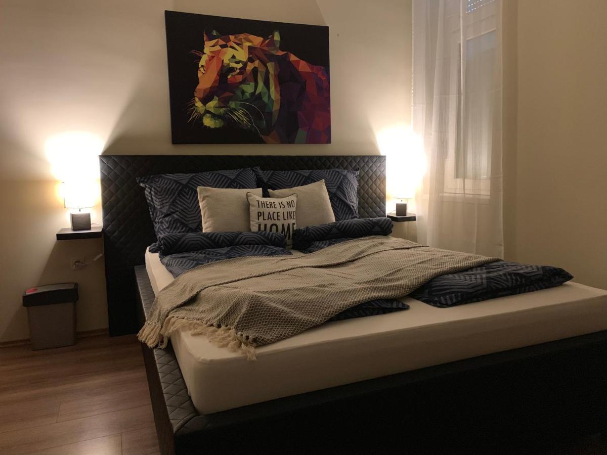 A Vendeghaz Hotel มิชโคลซ์ ภายนอก รูปภาพ